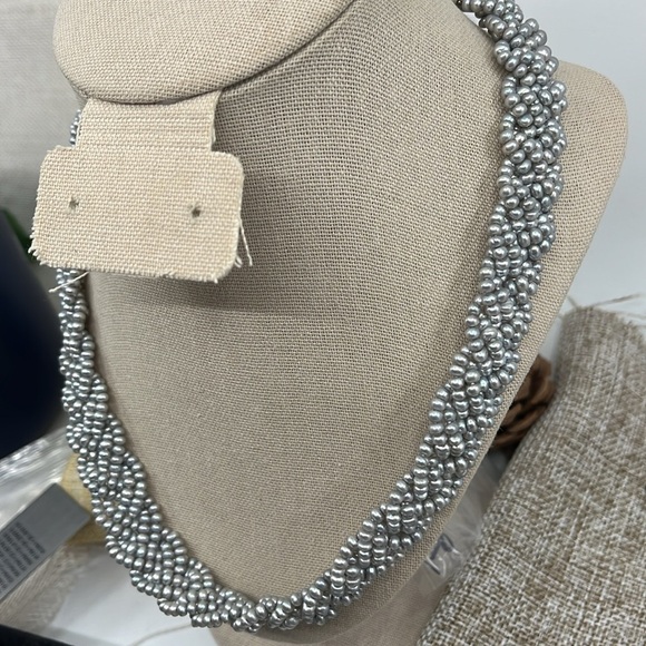 Vintage Honora 16-20" Adjustable Grey Pearl Necklace - Picture 3 of 16